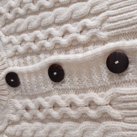 Kilronan Knitwear Medium Fisherman Knit Button Front Sweater - Picture 10 of 16